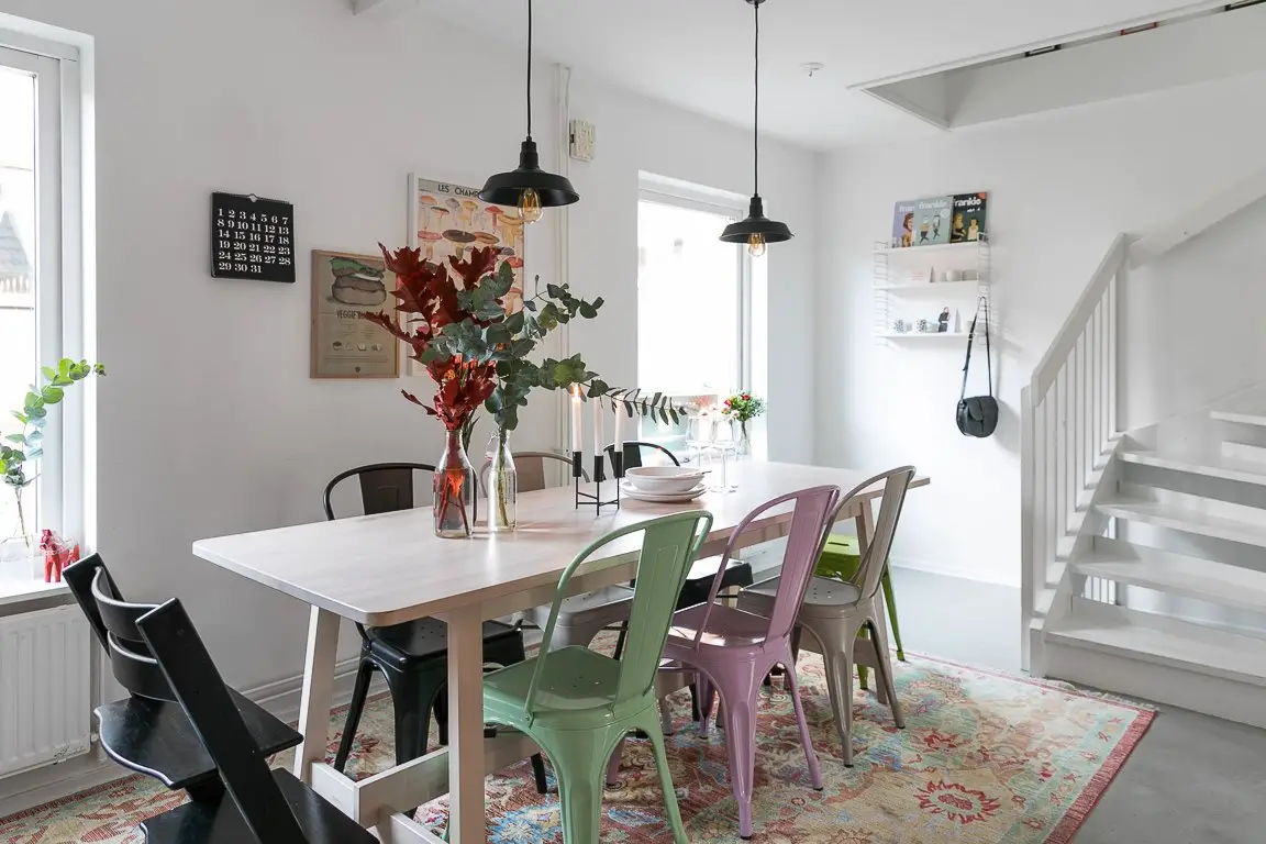 鲜亮色彩点缀的北欧风格 | 以白色为基调的清新空间-8