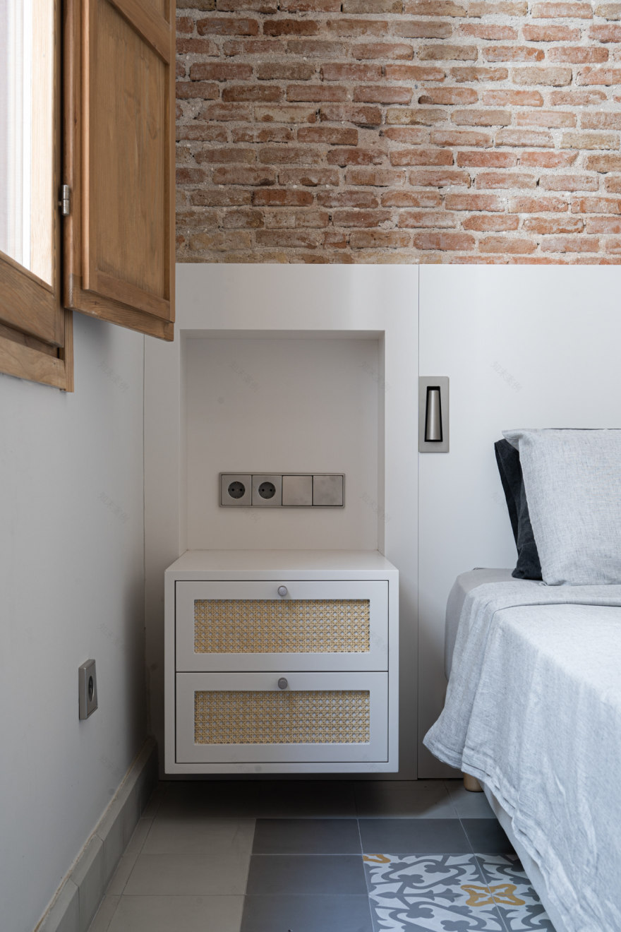 巴塞罗那兰布拉大道公寓室内设计与照明项目丨西班牙巴塞罗那-12