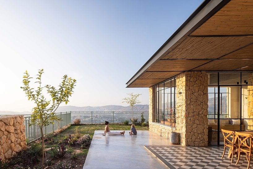 The House and the Landscape in Lower Galilee Blends With Nature-23