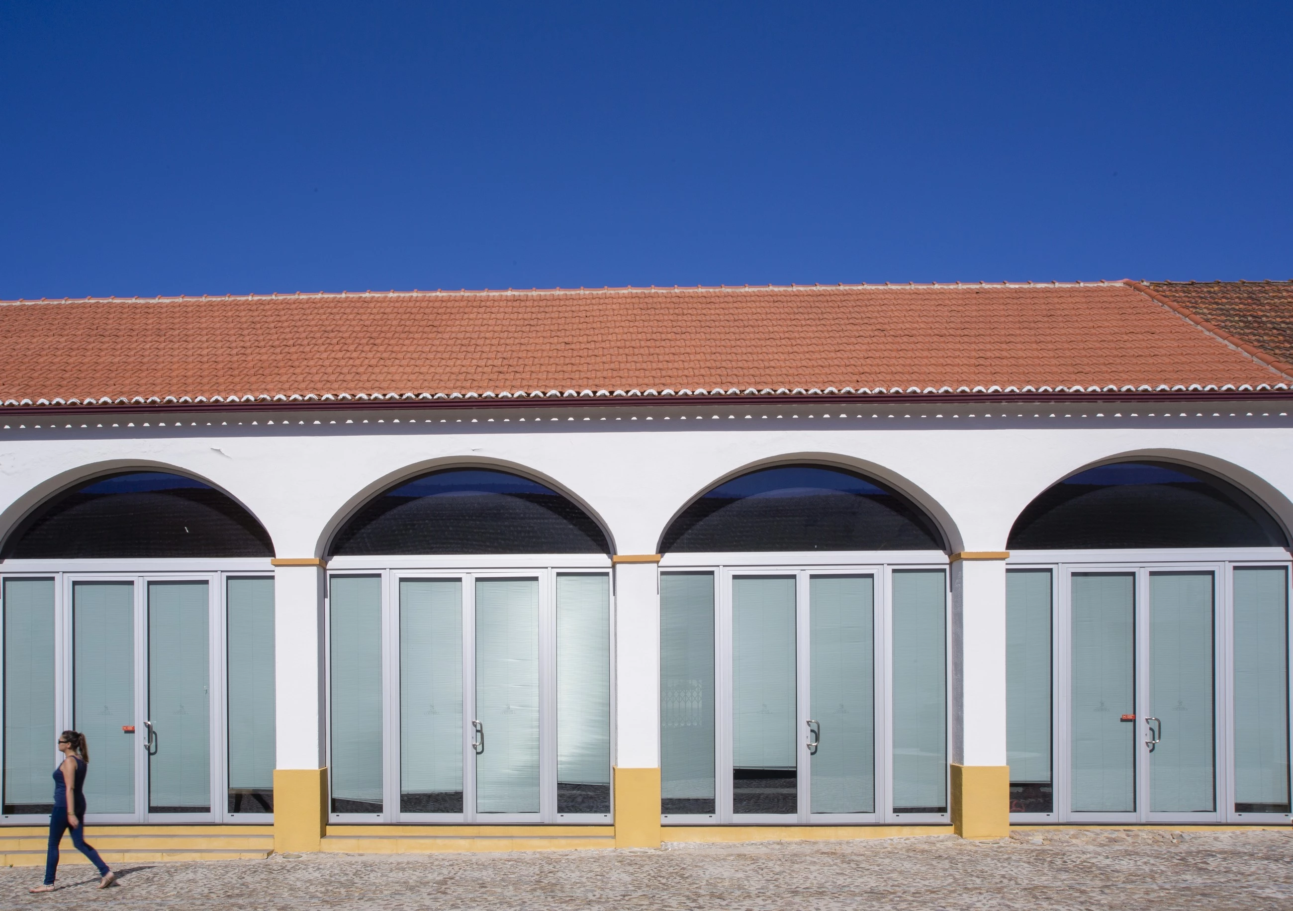 葡萄牙酒庄的现代复兴-10