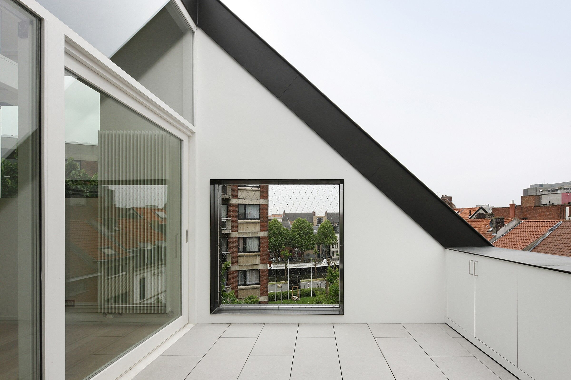 比利时特色小镇个性住宅改造-22