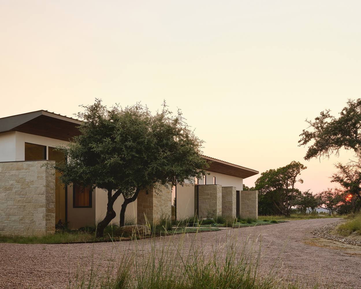 德州山间“梯田”住宅丨美国德克萨斯-16