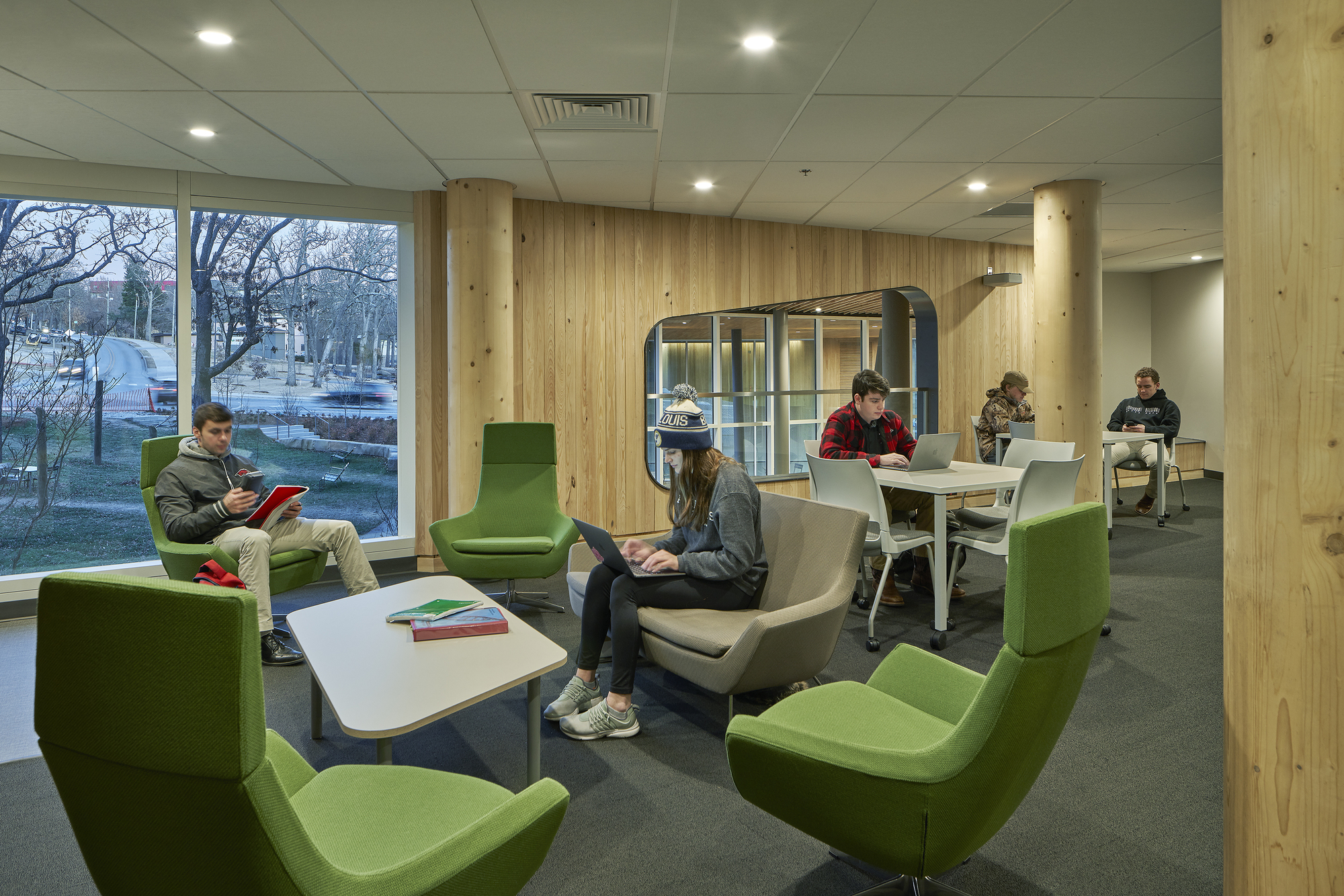 Adohi Hall / Leers Weinzapfel Associates + Modus Studio + Mackey Mitchell Architects + OLIN-33