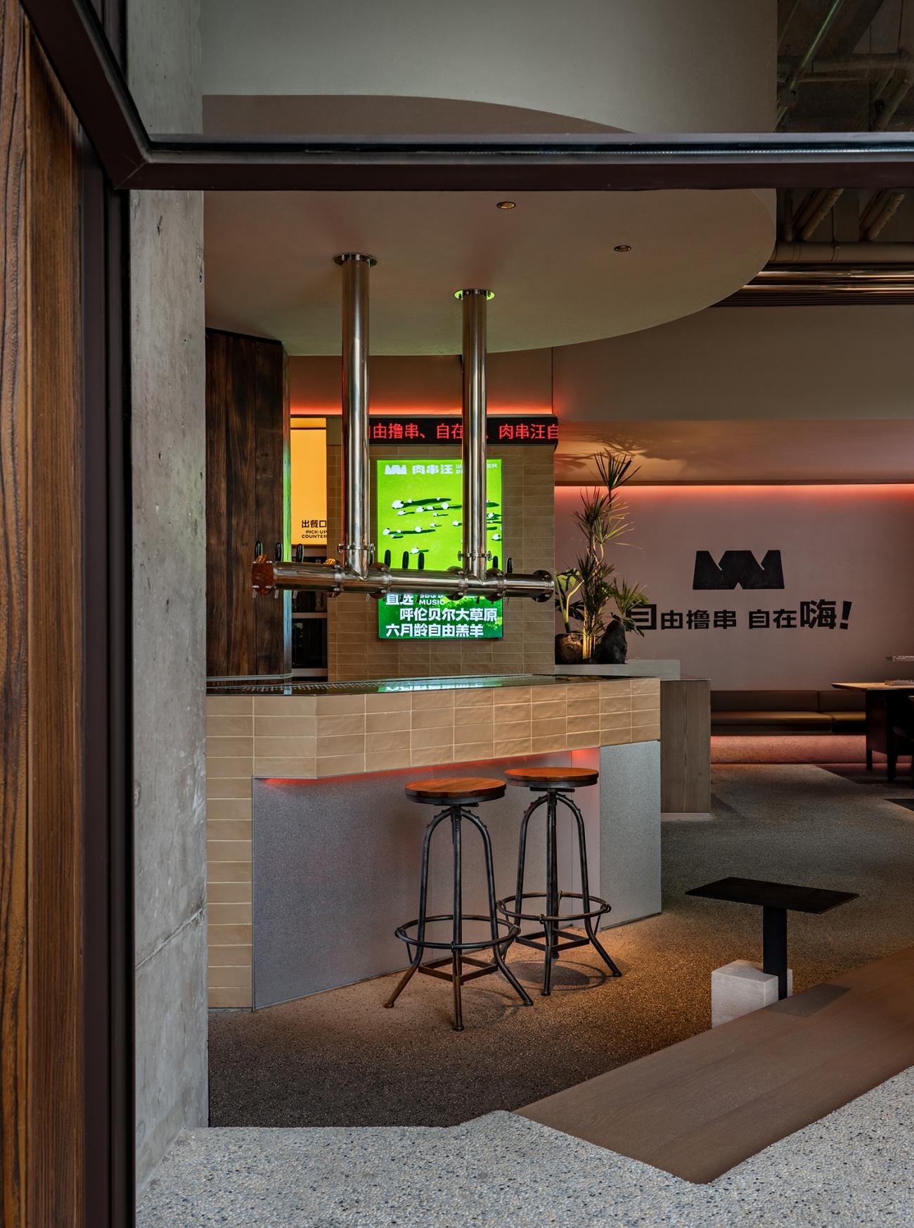 肉串汪上海外滩店丨中国上海丨IN.X屋里门外-8