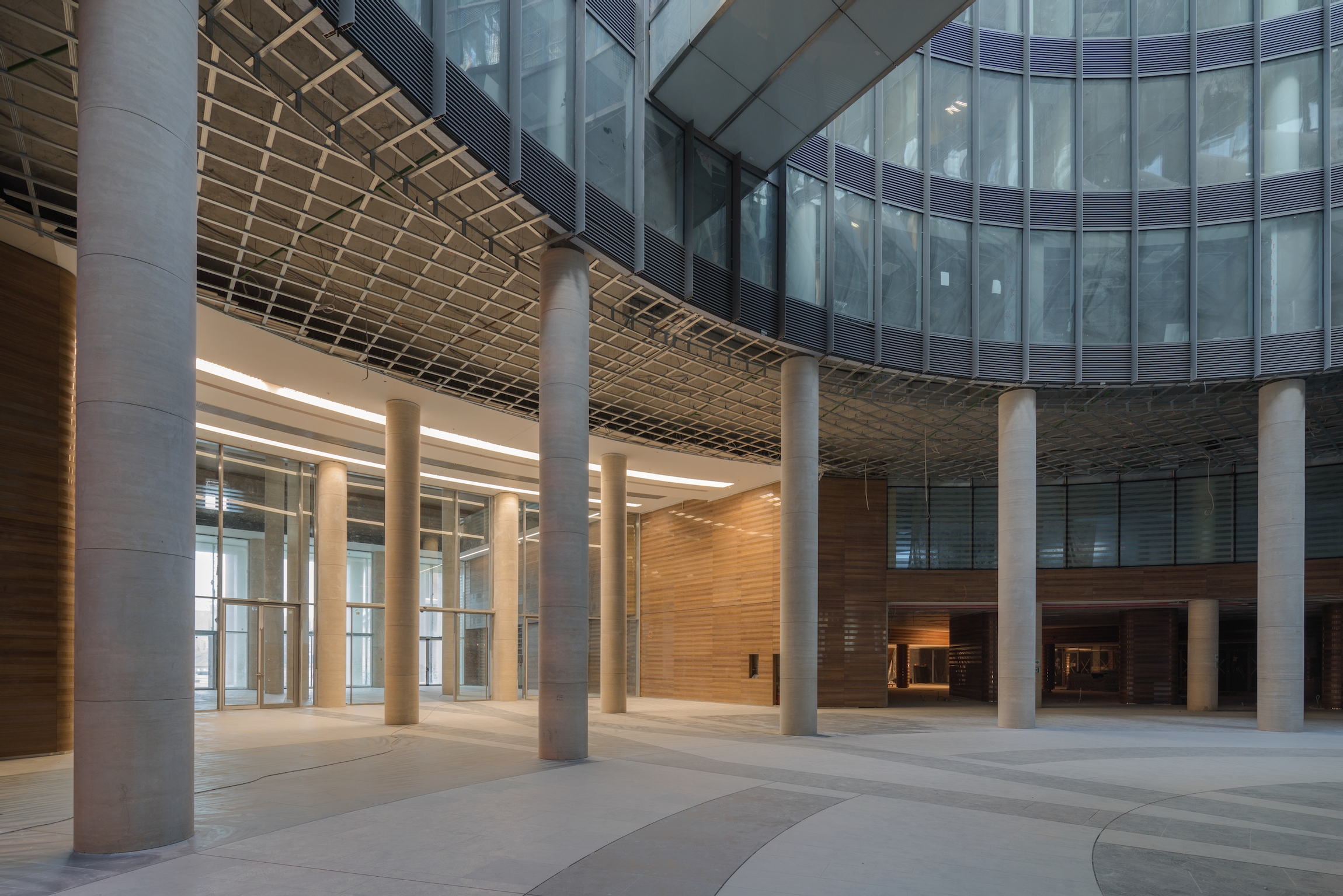 Àäìèíèñòðàòèâíûé è îáùåñòâåííî-äåëîâîé êîìïëåêñ «Íåâñêàÿ ðàòóøà»-61