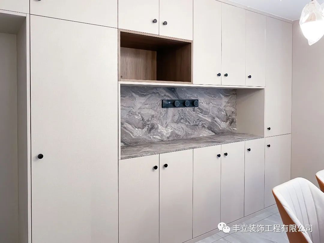 130㎡现代简约三口之家-36