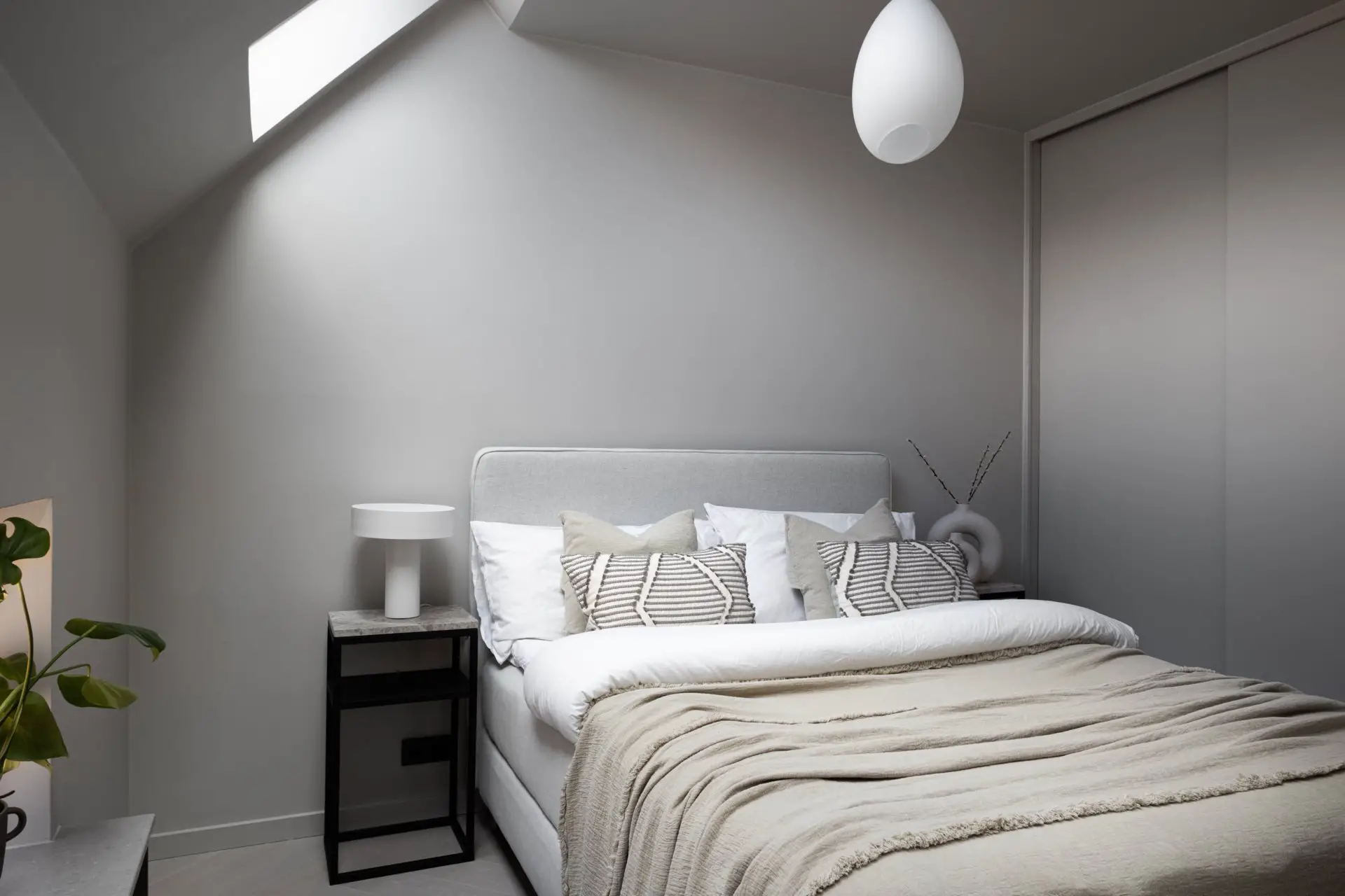 瑞典独特设计复式公寓，尽享城市宁静美景-16