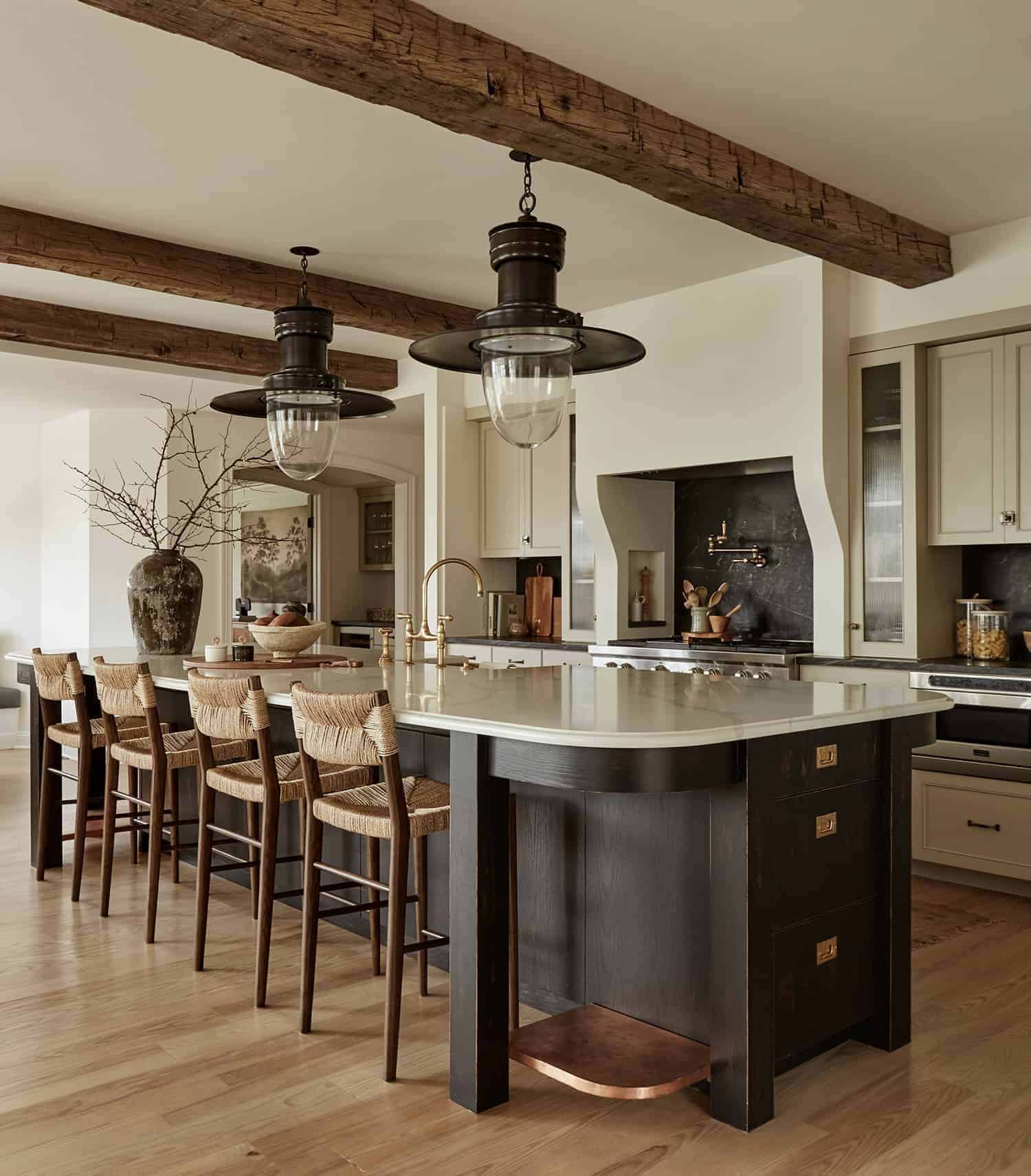 50 Of The Most Popular Houses Featured on One Kindesign for 2022-35