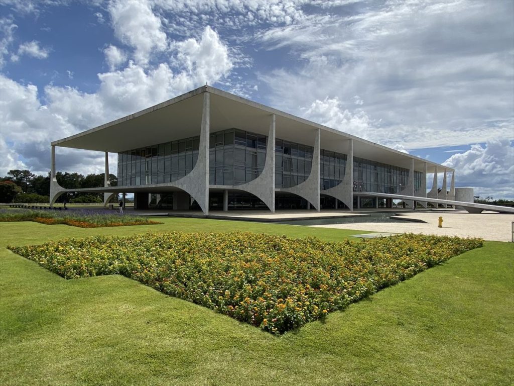 巴西利亚三权广场及周边建筑丨巴西巴西利亚丨奥斯卡·尼迈耶（部分建筑）,卢西奥·科斯塔（部分合作）-15