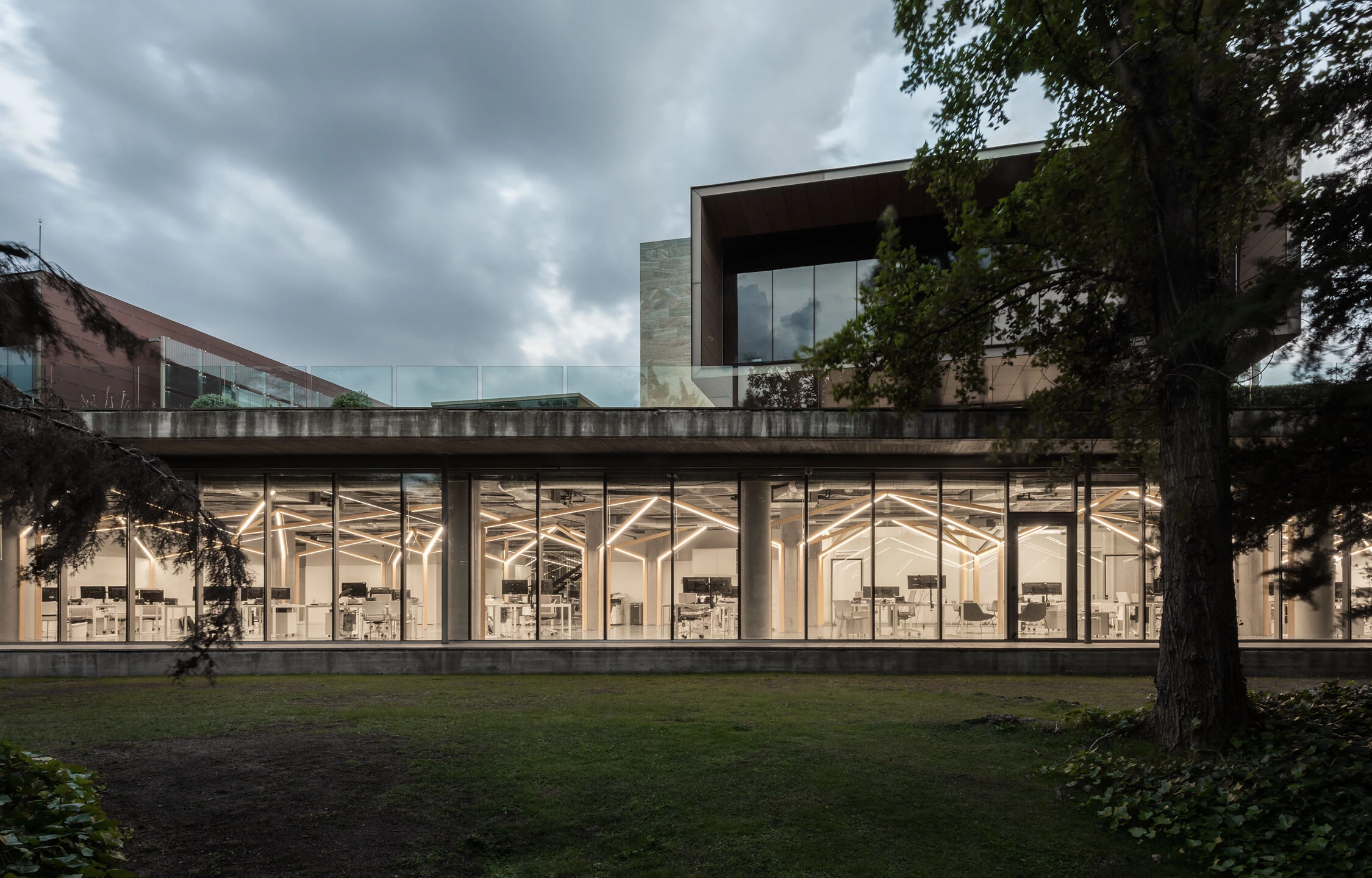 萨特林克办事处丨西班牙马德里丨taller básico de arquitectura-32