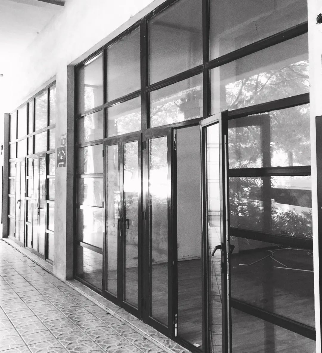 戏法空间 | 5 米层高沿街店铺的魔法改造-12