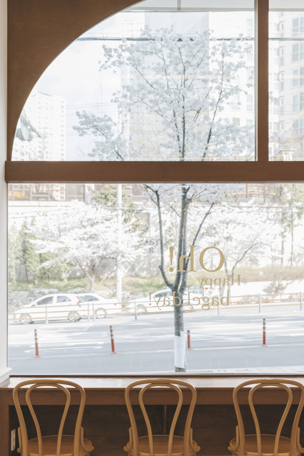 韩式"Happy Beagle"咖啡厅，简约温馨的十平米空间设计-13