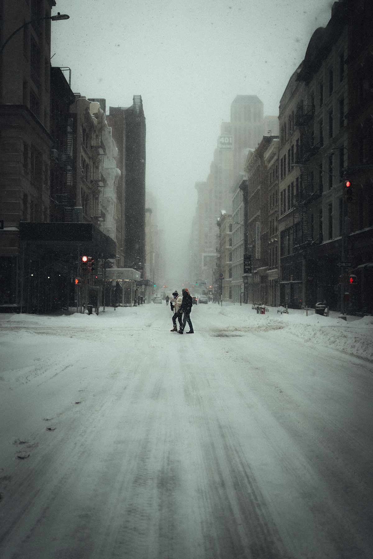 极简白色空间 · 知名设计师打造温馨家居丨Whiteout Conditions-8