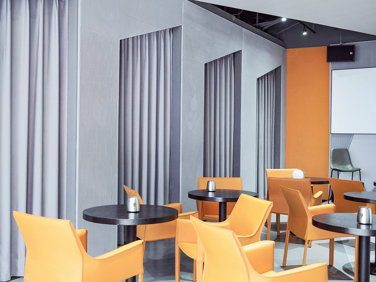 【UD设计工作室】厦门星影岛影吧,统一调性里的多元化个性-14