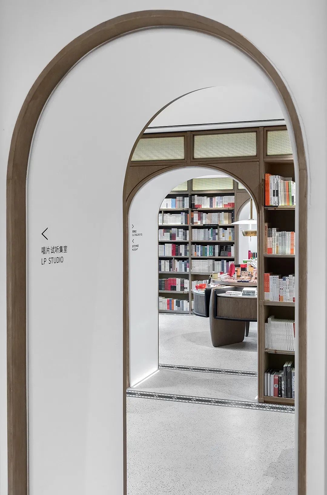 上海黑石公寓 | 音乐与书香的时空对话-12