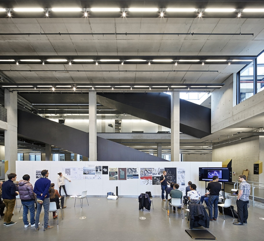 heneghan peng architects - University of Greenwich: Stockwell St. Building | London-15