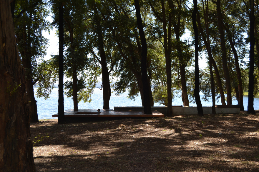 Los Molinos湖畔提升风景体验的一系列小型基础设施丨Alarcia Ferrer Arquitectos-3