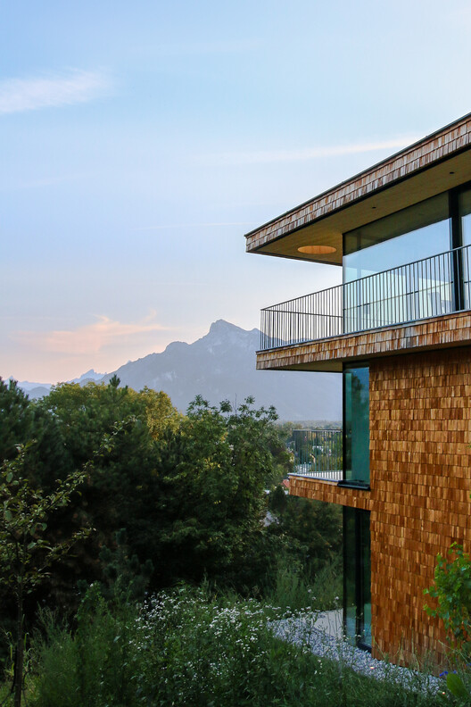 奥地利萨尔茨堡山上的现代木屋住宅设计丨lechner & lechner architects-19