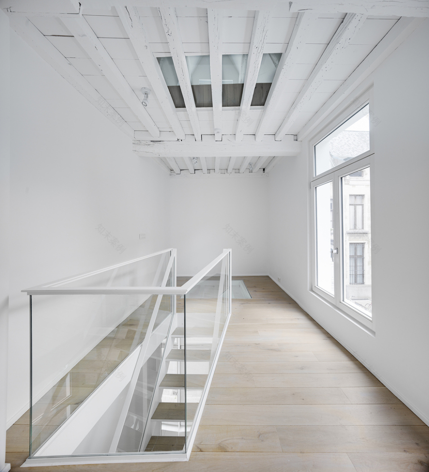 One Room Hotel dmvA-30