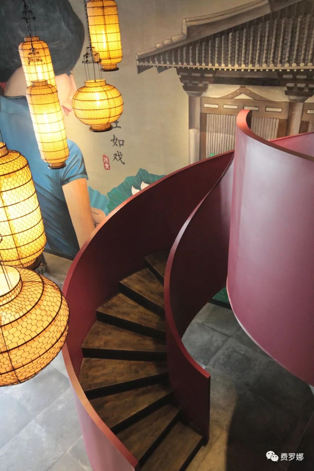 【周六案例放送】把蒙太奇运用至空间，体验一个可以穿越的餐厅——挑食 | 费罗娜水泥砖-5