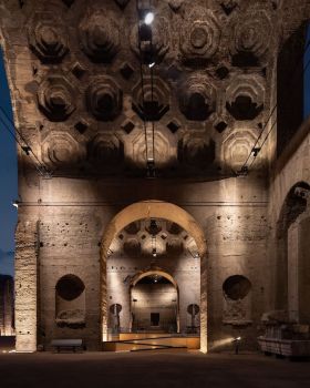 Basilica di Massenzio Exhibition Pathway / Alvisi Kirimoto + Partners