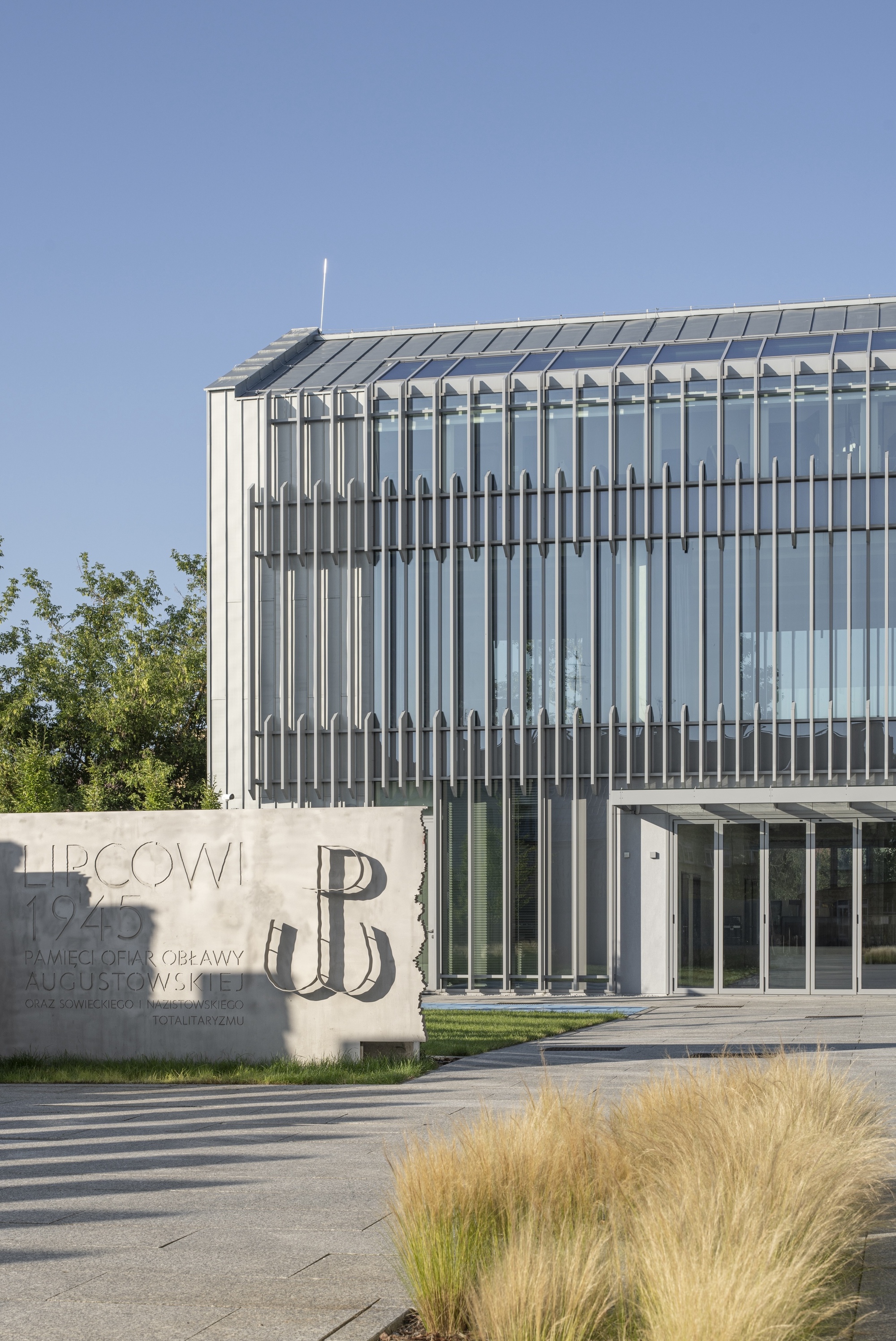 丨波兰丨Tremend-23