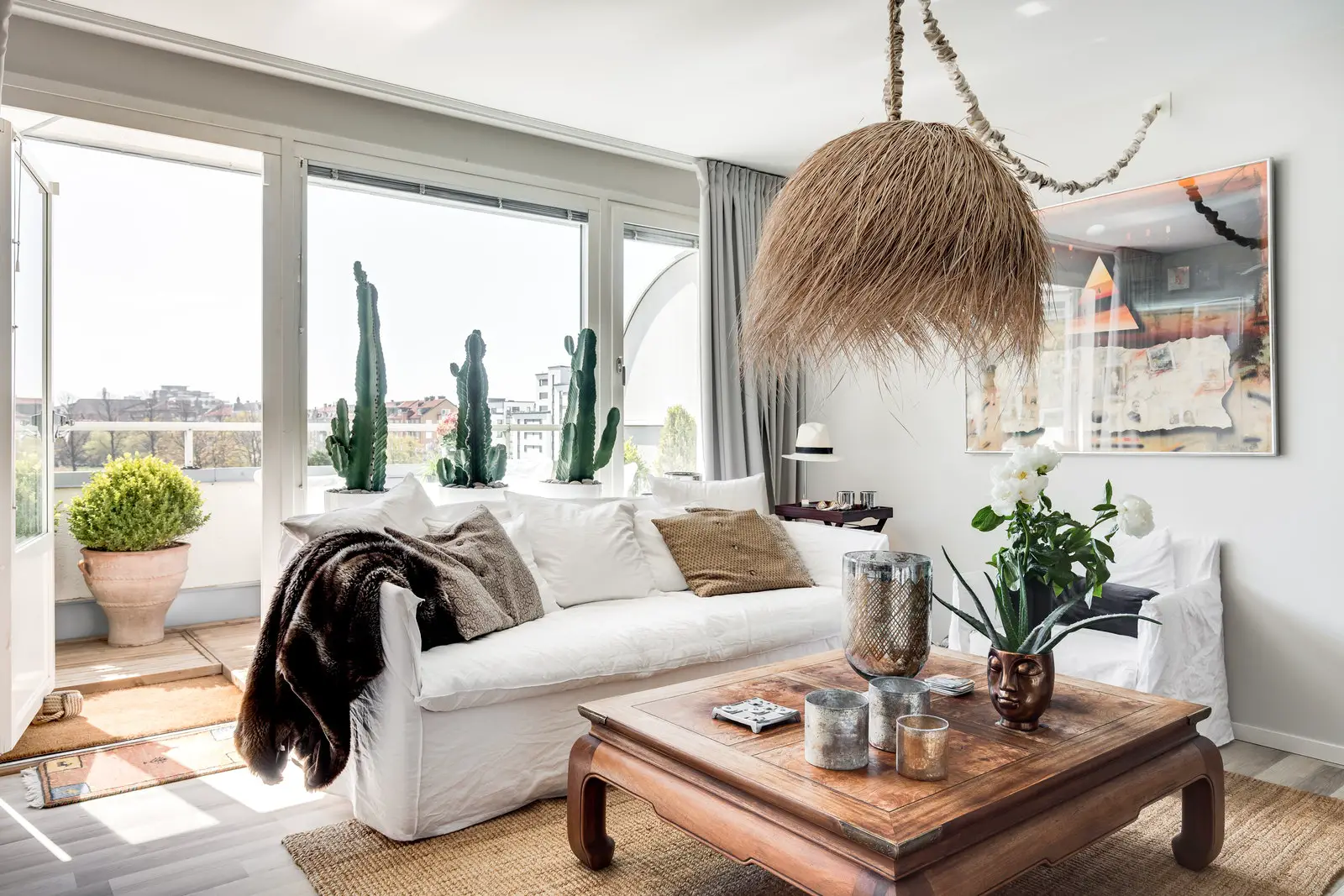 瑞典海景公寓的西班牙风情设计-1