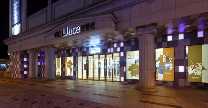 首尔Gang·nam安利广场旗舰店设计-16