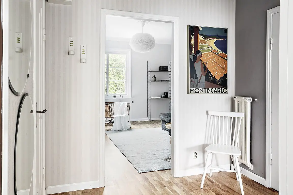 瑞典公寓巧妙改造，阁楼卧室温馨舒适-10