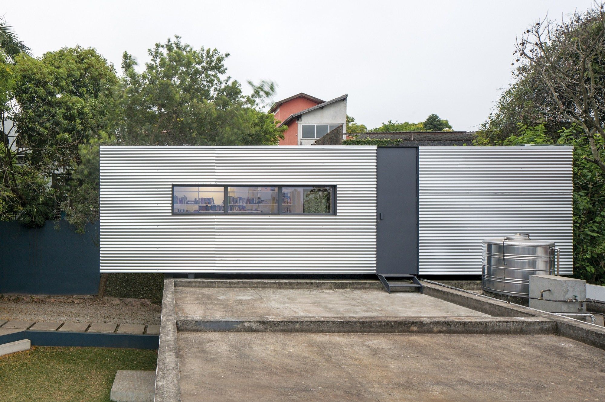 巴西 São Paulo 市 LP 住宅——混凝土与玻璃的现代空间-24