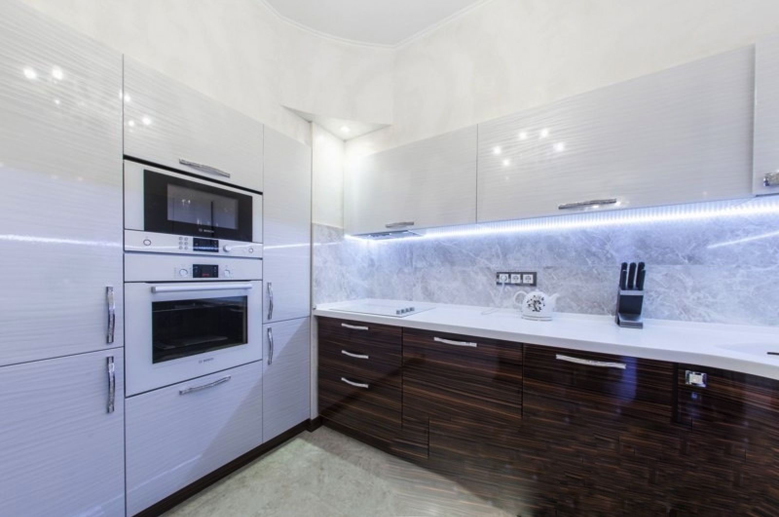 四季；一年的时光（俄语Времена Года常见含义是四季 ，这里英文Vremena Goda推测也是这个意思 ） 丨UkraineKyiv-22