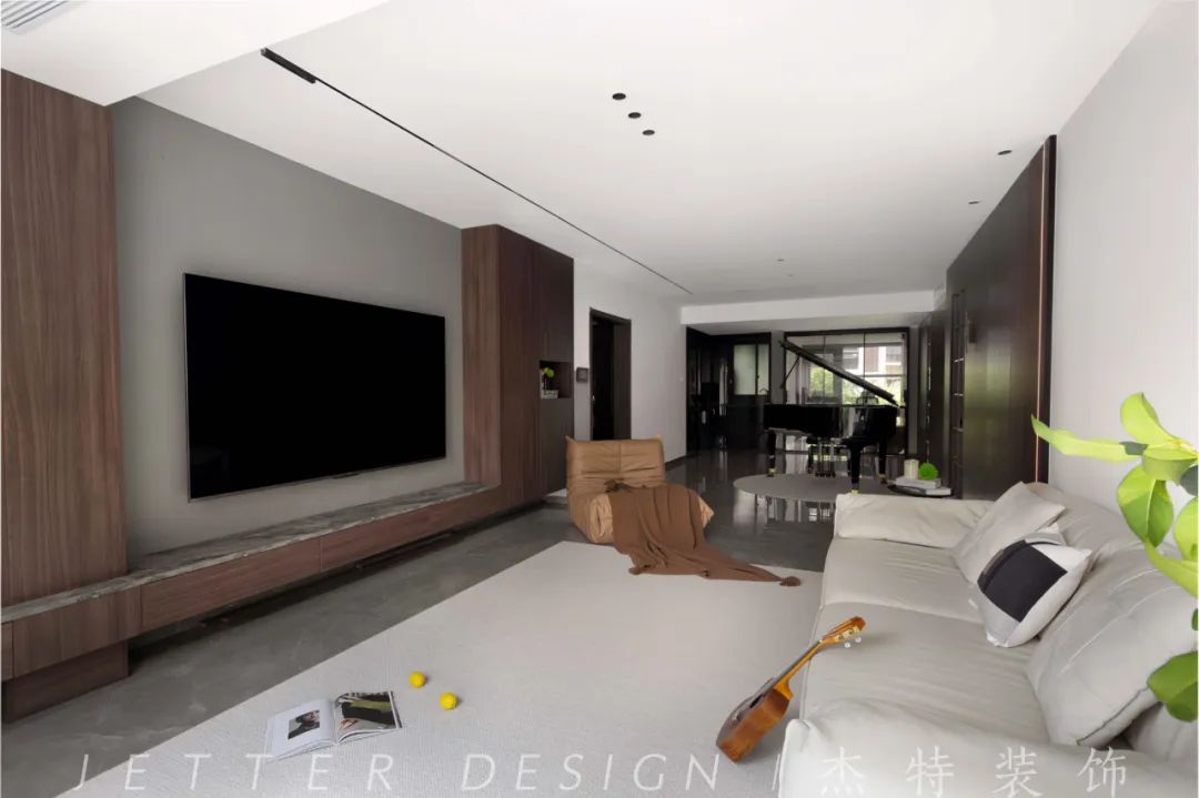 三代同堂的现代简约家居设计-12