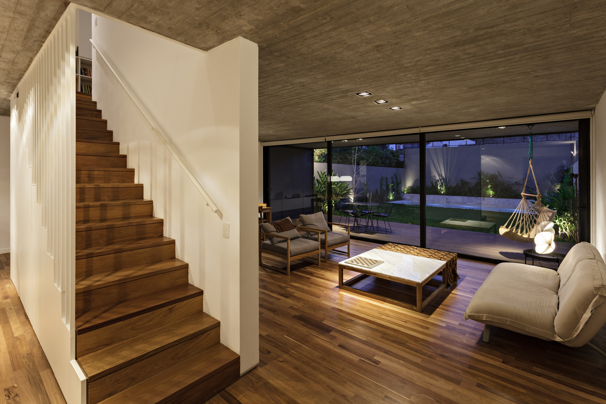 阿根廷双宅设计 | 混凝土结构与开放流通系统-11