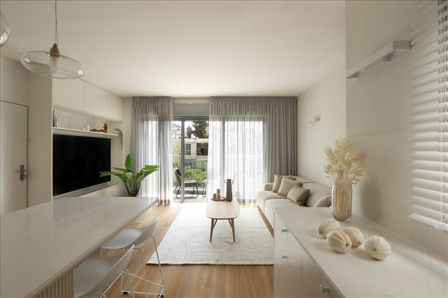 翻新带拐角的公寓成温馨住宅丨以色列耶路撒冷丨建筑师兼室内设计师米拉夫·诺阿-9