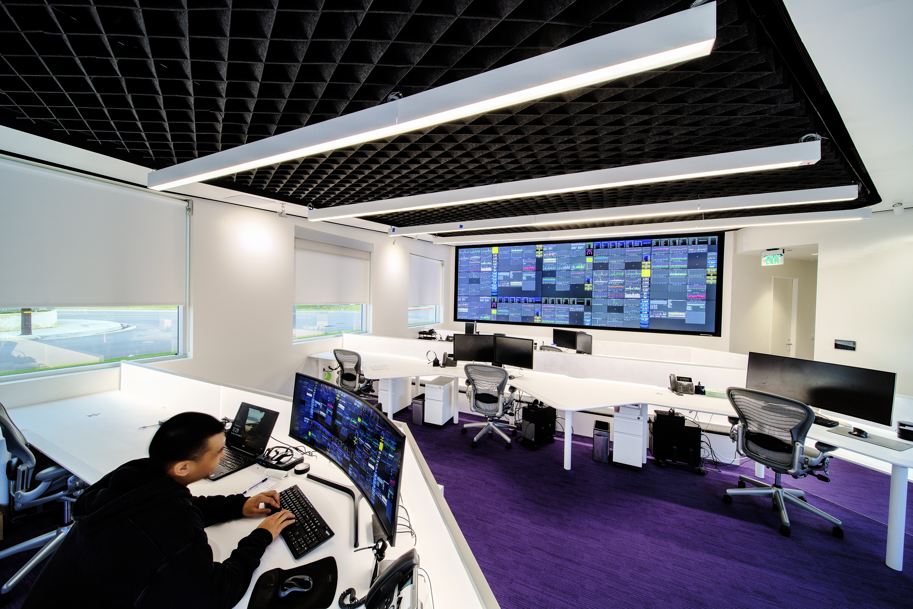 DocMagic 总部空间设计 | 彩色分区与动线故事的完美结合-30