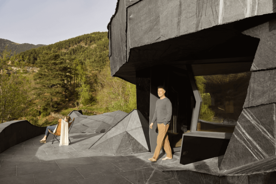 让·努维尔新作|岩石与森林之诗,22000块石材拼贴的豪宅-11