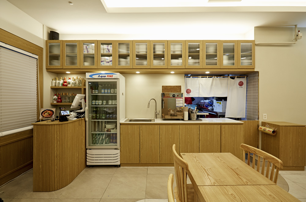 极简白橡木，17 平米小空间的大设计-10