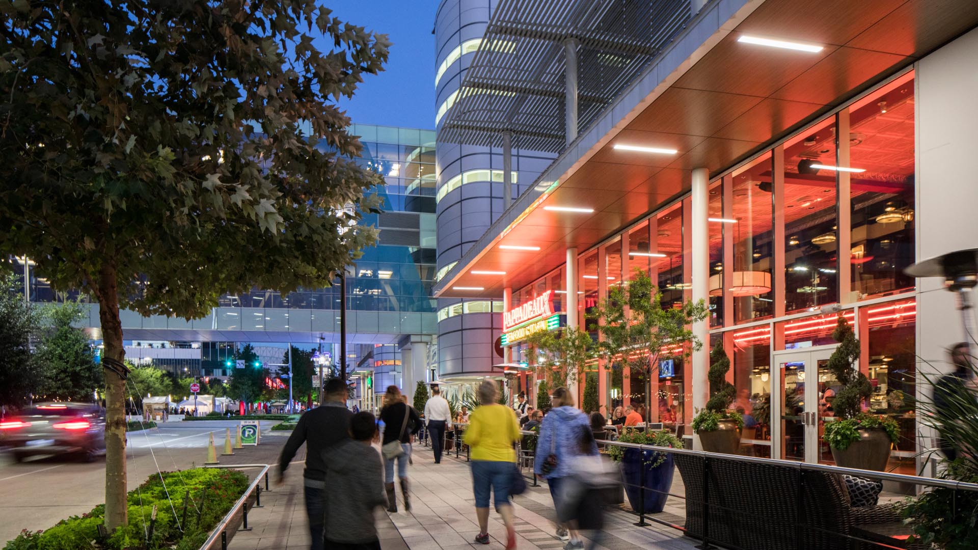 阿韦尼达休斯顿广场-25