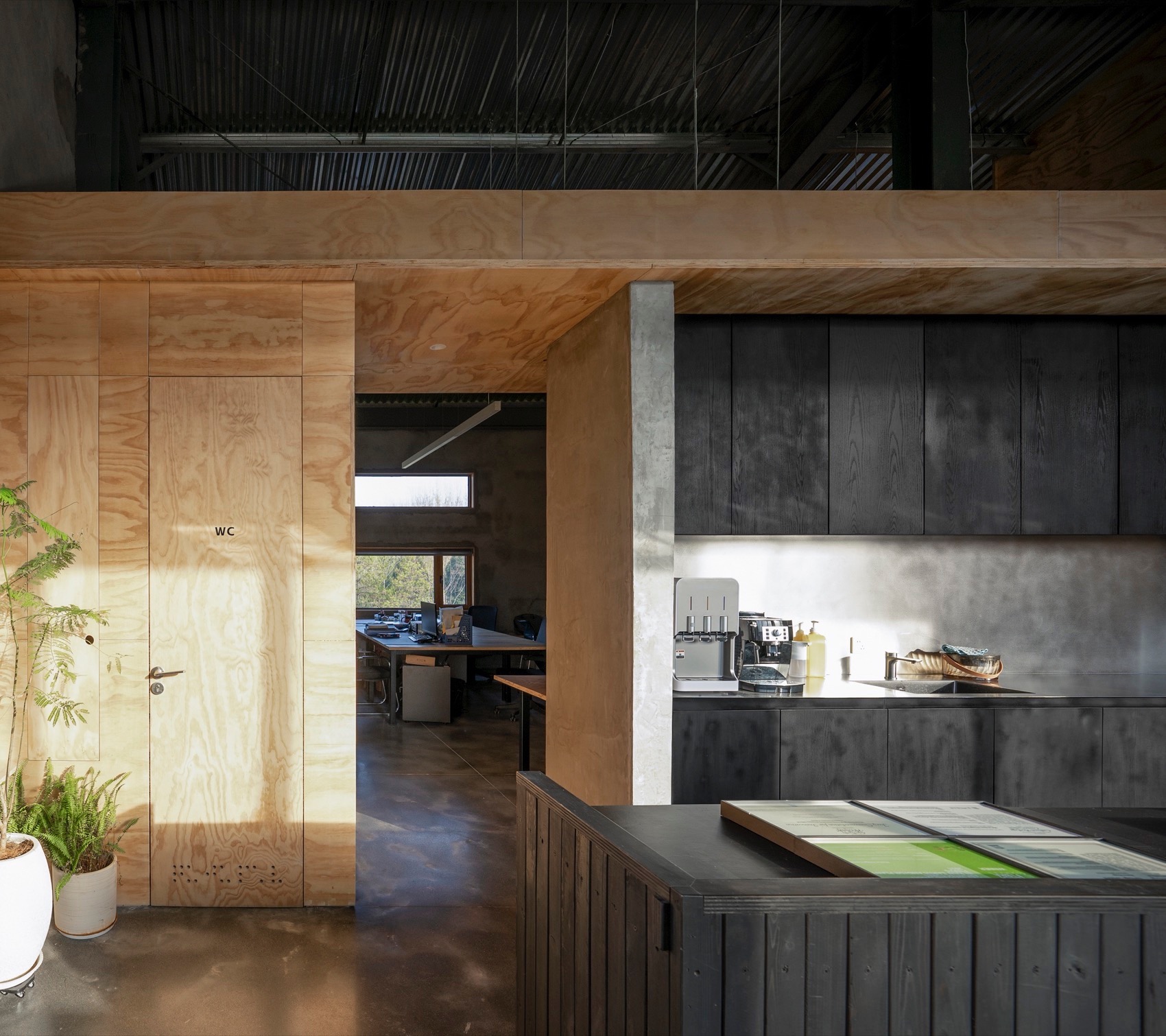 生土建筑与文化(西安)研究中心室内设计丨中国西安丨土上工作室-42