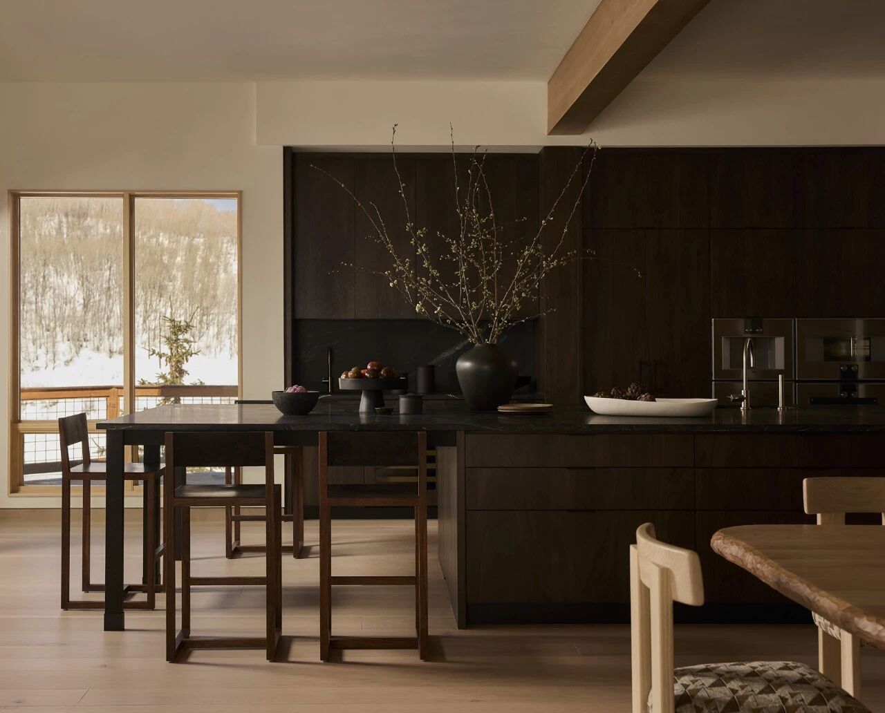 SVK Interior Design高山上的宁静雪屋丨旧金山室内设计师Senalee Kapelevich-5