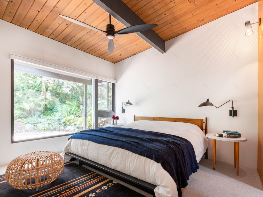 Mid-century home in Seattle undergoes sensitive restoration by SHED-13