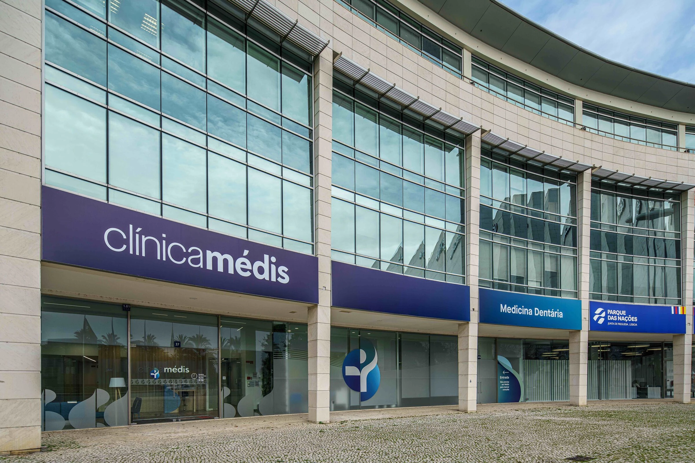 Nations 公园牙科诊所丨葡萄牙里斯本丨Sabrab Sa-15