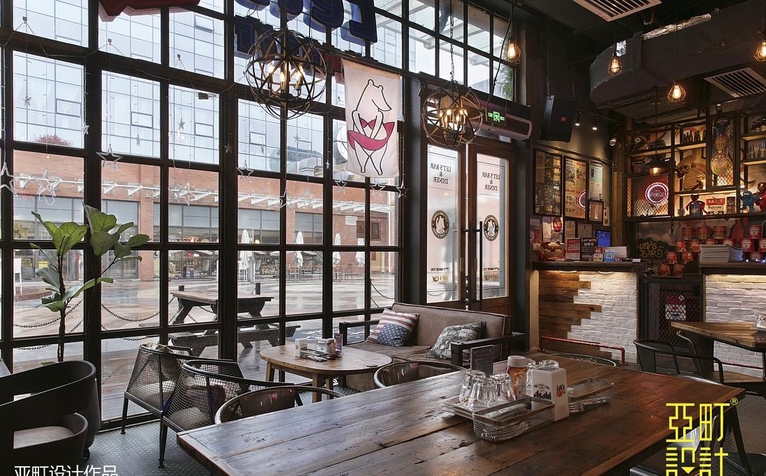 长沙美式餐吧设计 | 通透玻璃窗格，投影映射品牌形象-42