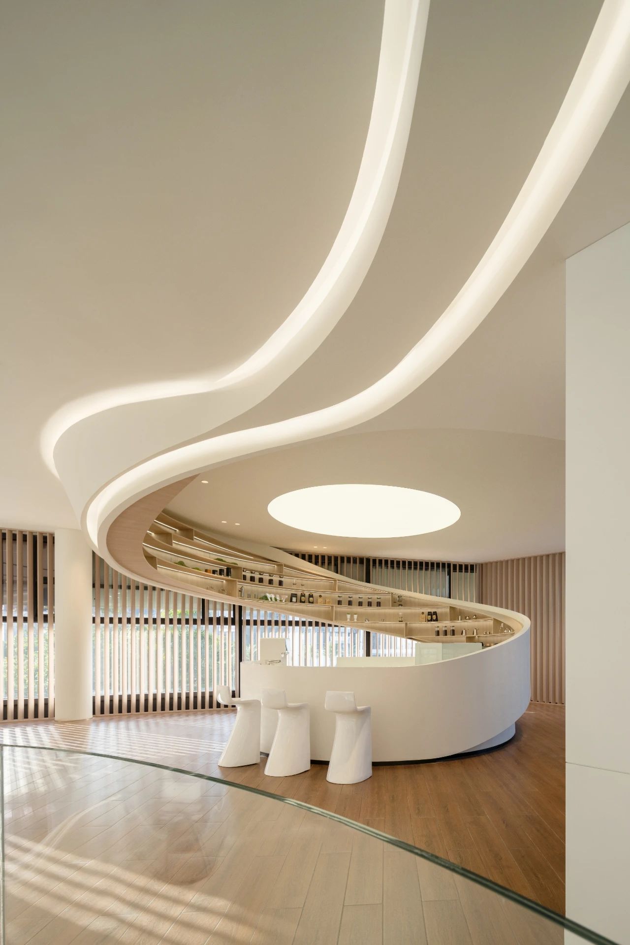 BMW 宝马前海客户体验中心丨中国深圳丨ARCHIHOPE 朱海博建筑设计事务所-31