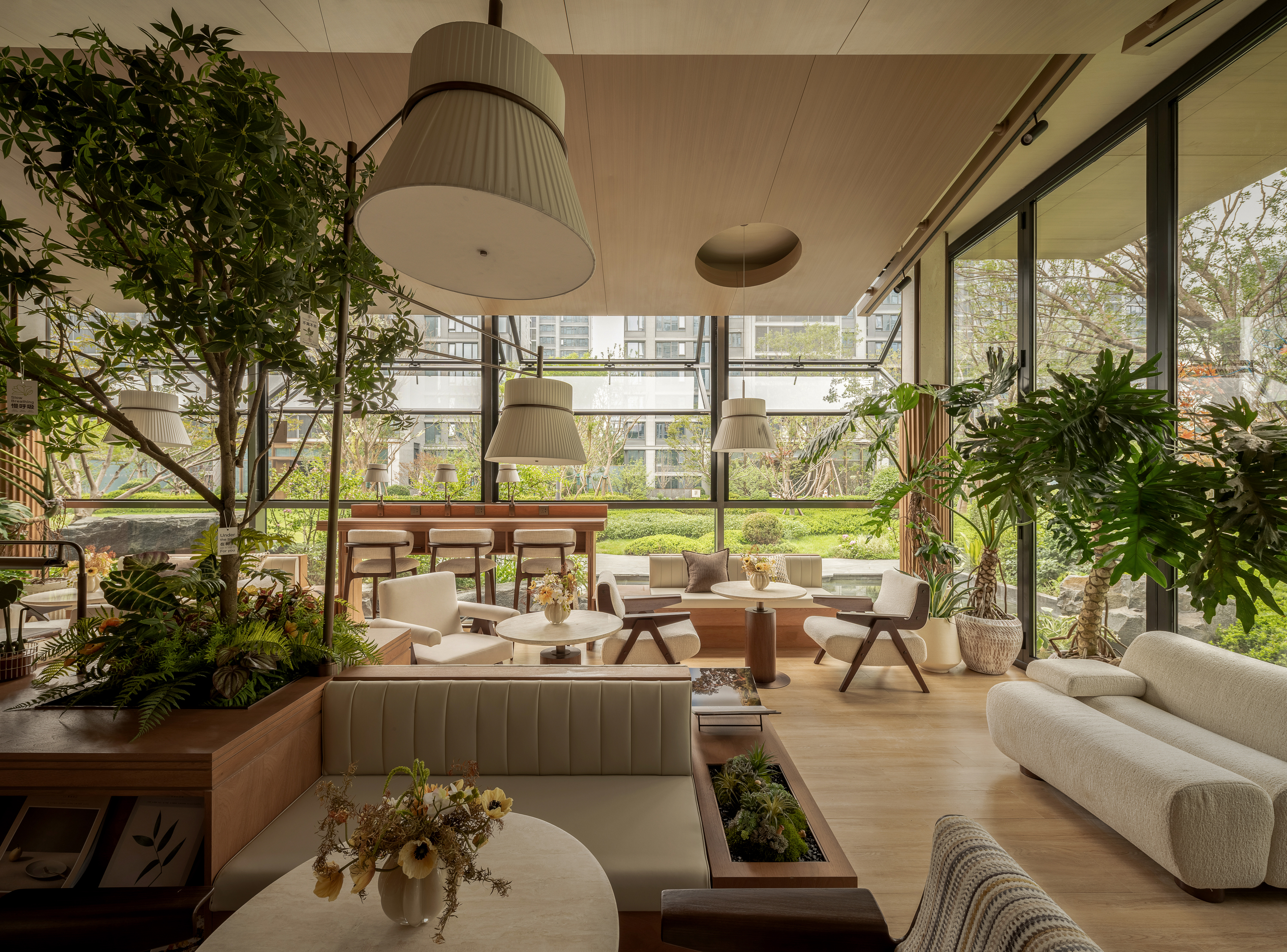 叶语书喃:绿光深处的相聚与独白丨中国北京丨无隅制造-5