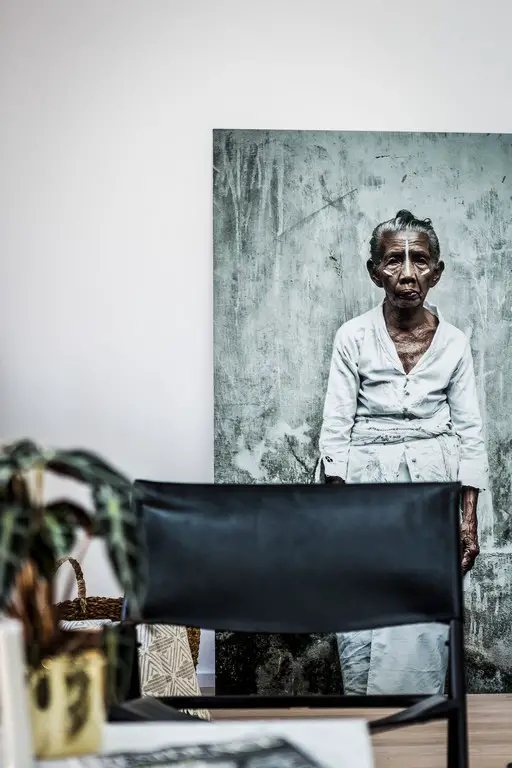 瑞典顶层阳光公寓 | 以天顶窗为亮点的完美家庭空间-3