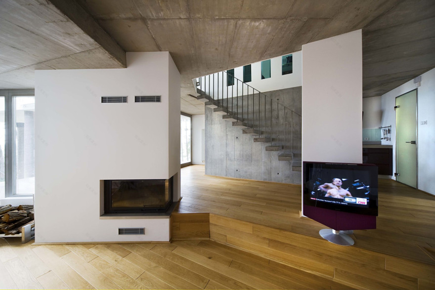 湖边林中度假屋-15