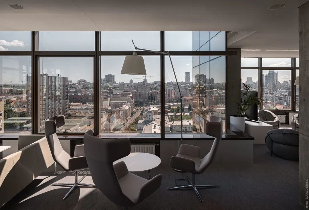 极简创意空间 · 东京新内拉里 28 号楼办公室丨日本东京丨ZOTOV＆CO-31