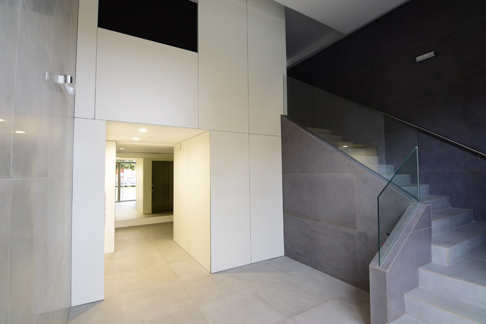 Calle Monasterio de Irache 41电梯更换项目丨Monente Arquitectura-1