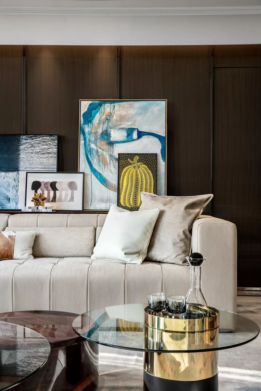 都会新贵之家 | 时尚白鹿豪宅,传统与现代的完美融合-18